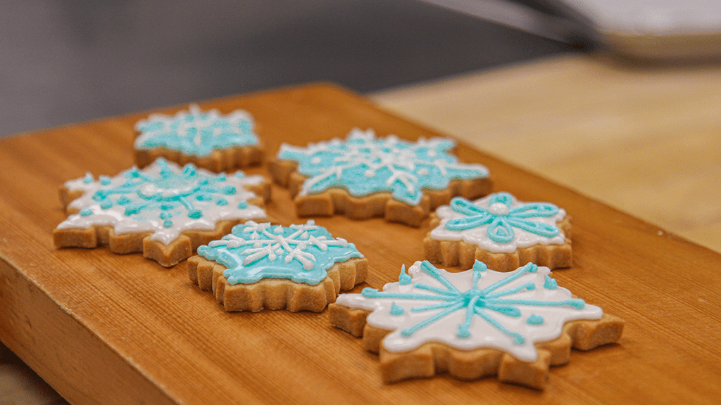 view of the final decorated snowflake cookies