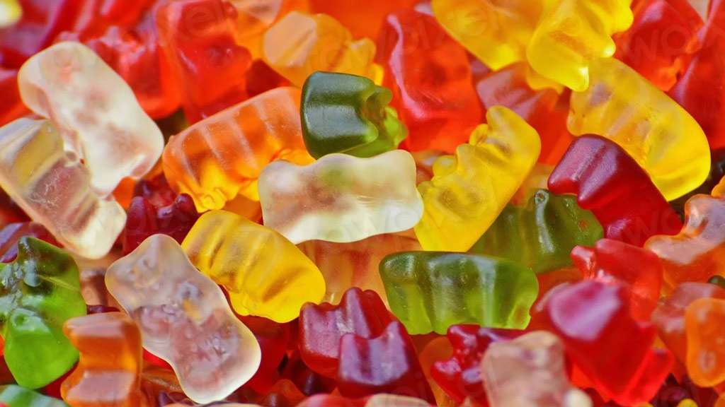 closeup photo of gummy bears candy