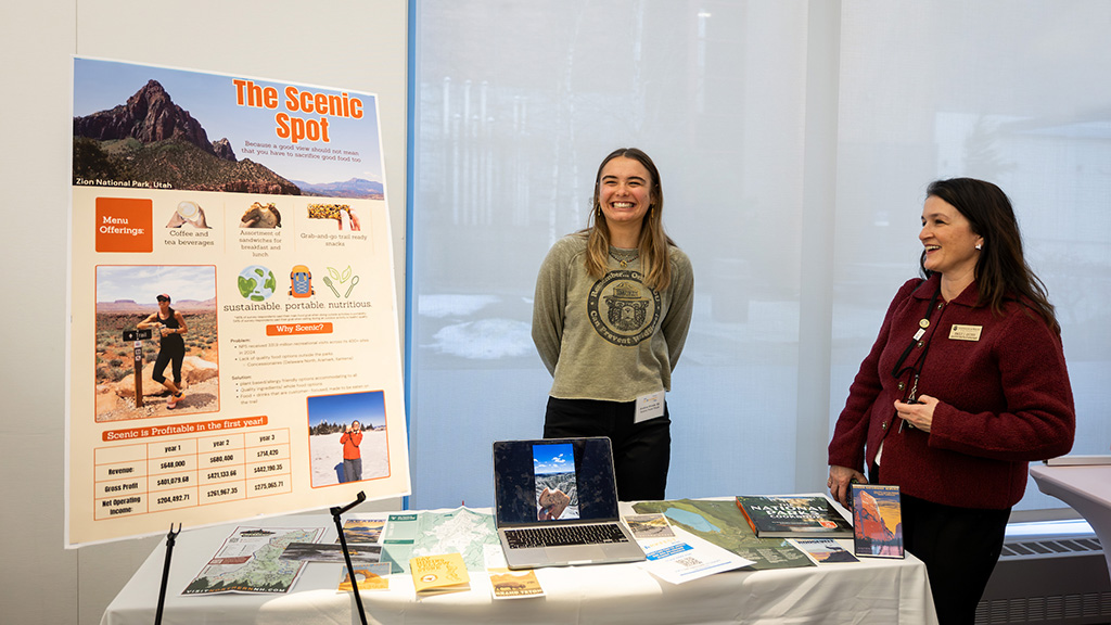 Andrea Shoda presenting the scenic spot