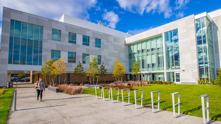 JWU LEED-Certified Facilities: Bowen Center for Science &amp; Innovation